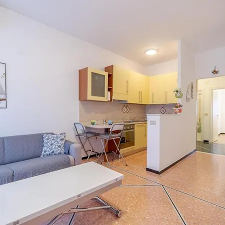 Venus 3 By Portofinovacanze Apartment